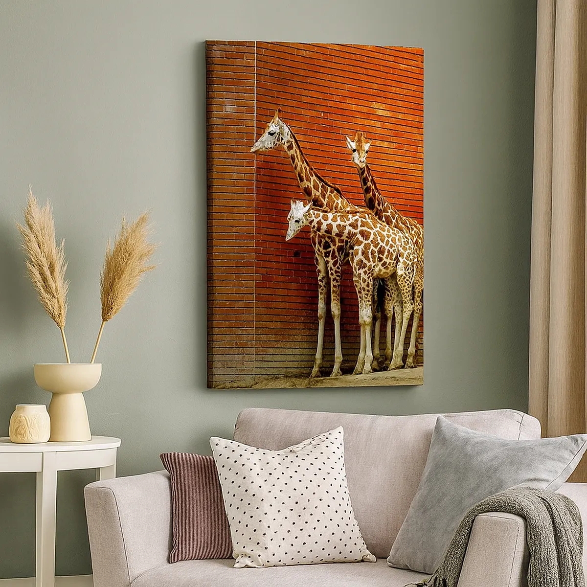 Impression sur toile - Image sur toile - Quatre girafes contre un mur de briques dans un décor artistique - 50x70cm - Voyez-vous des acacias ? - Décoration murale moderne pour le salon et la chambre ARTTOR