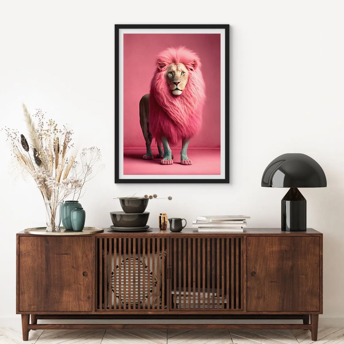 Affiche dans un cadre noir - Poster - Un lion avec une crinière rose sur fond rose - 50x70cm - Et tu n'as plus peur - Décoration murale moderne pour le salon et la chambre ARTTOR