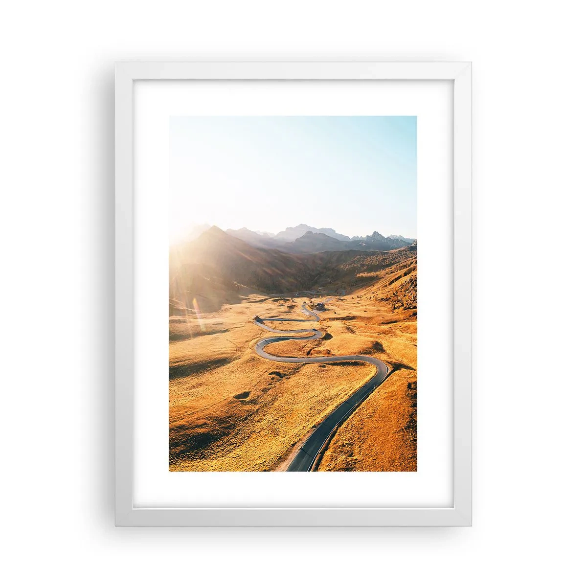 Affiche dans un cadre blanc - Poster - Dans une vallée dorée - 30x40 cm