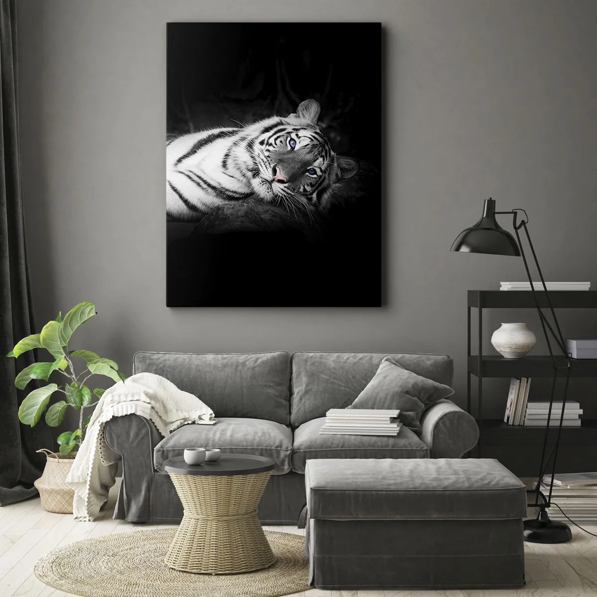 Impression sur toile - Image sur toile - Un tigre blanc rendu artistiquement sur un fond noir - 50x70cm - Sauvagerie et paix - Décoration murale moderne pour le salon et la chambre ARTTOR