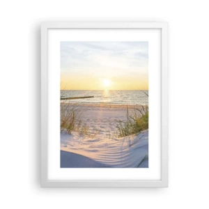Affiche dans un cadre blanc - Poster - Le bruit de la mer, le chant des oiseaux, une plage sauvage parmi les herbes… - 30x40 cm
