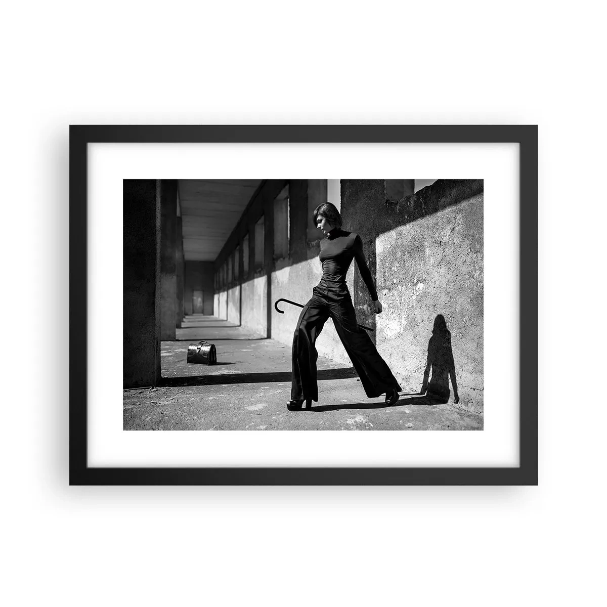 Affiche dans un cadre noir - Poster - Élégance urbaine - 40x30 cm