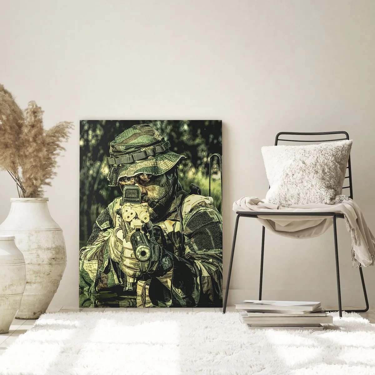 Impression sur verre - Image sur verre - Un soldat en tenue de camouflage complète vise à travers une visière dans un environnement aquatique. - 50x70cm - Le meilleur des meilleurs - Décoration murale moderne pour le salon et la chambre ARTTOR