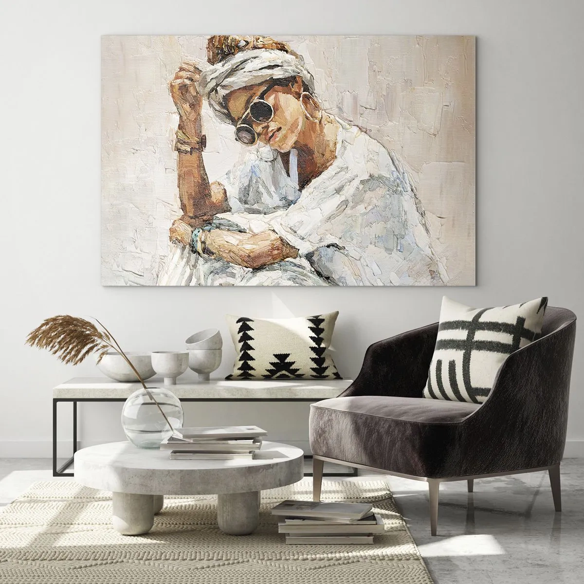 Impression sur verre - Image sur verre - Portrait d'une femme portant des lunettes et un turban peint au couteau à palette - 120x80cm - Portrait en plein soleil - Décoration murale moderne pour le salon et la chambre ARTTOR
