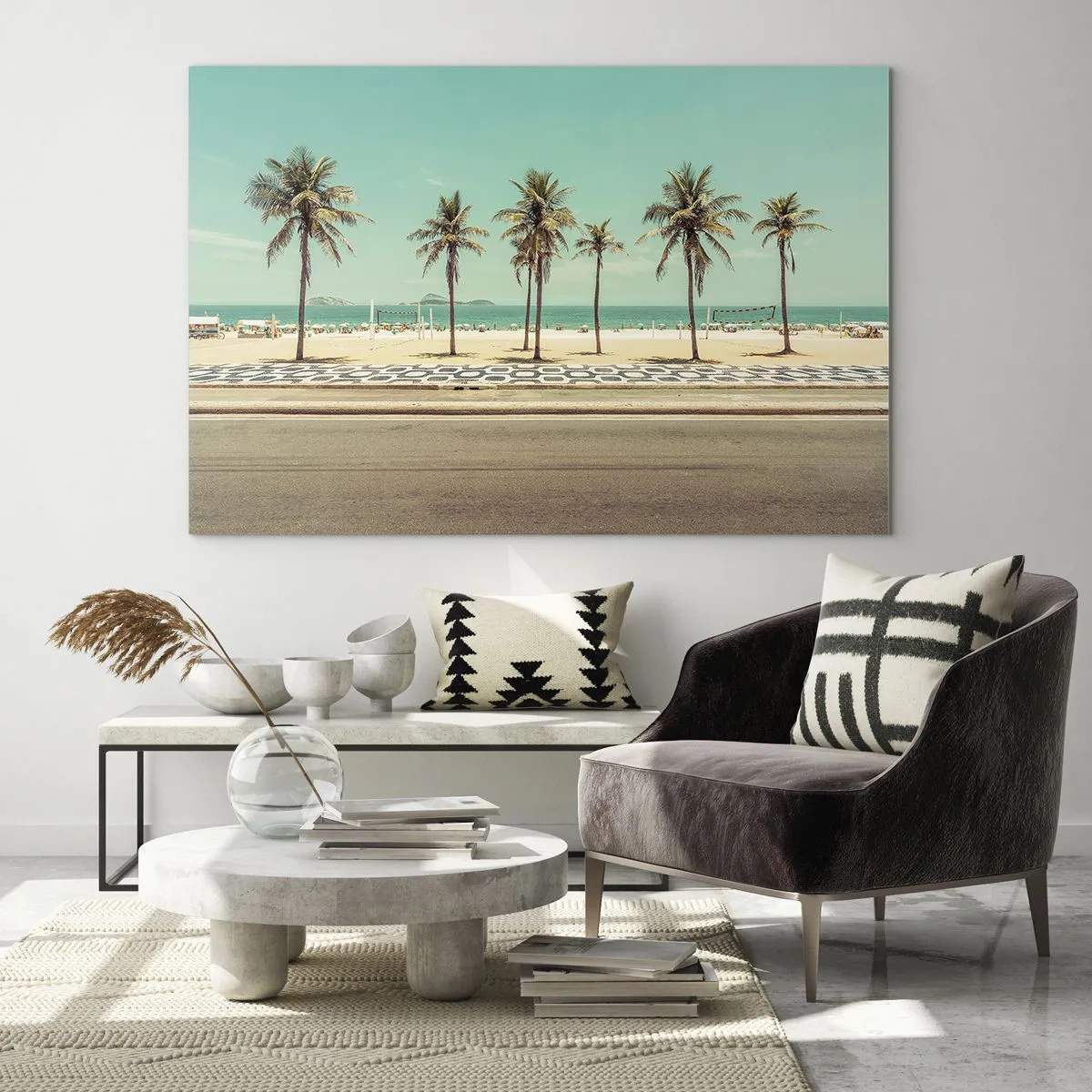 Impression sur verre - Image sur verre - Palmiers sur la promenade avec la plage et l'océan en arrière-plan - 70x50cm - Gardien de plage - Décoration murale moderne pour le salon et la chambre ARTTOR