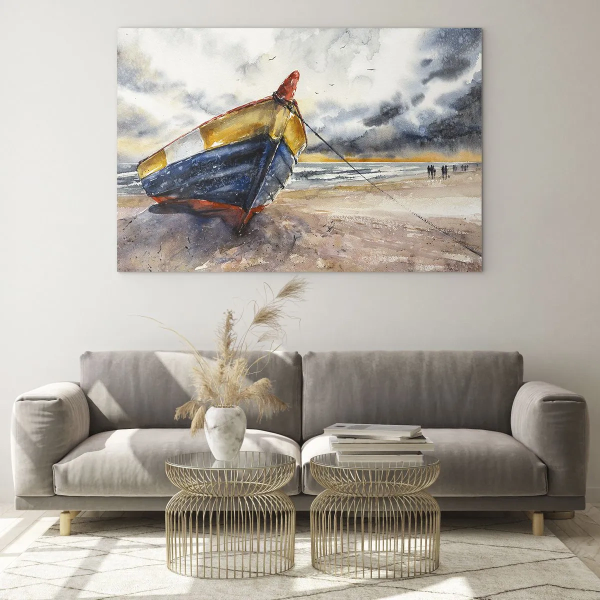 Impression sur verre - Image sur verre - Un bateau coloré sur la plage par temps nuageux - 70x50cm - Repos sur le rivage - Décoration murale moderne pour le salon et la chambre ARTTOR