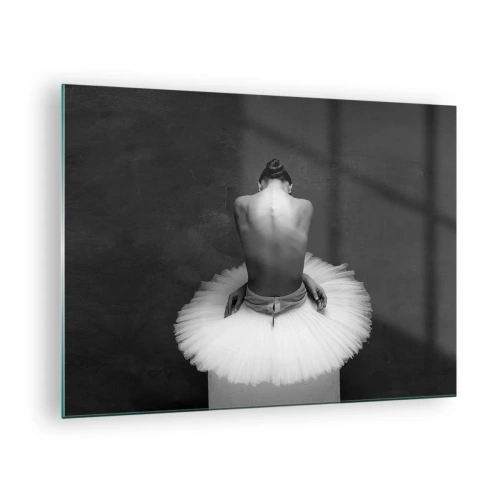 Impression sur verre - Image sur verre - Une ballerine assise dans une jupe en tulle contre une ombre - 70x50cm - C'est justement en train de fleurir - Décoration murale moderne pour le salon et la chambre ARTTOR