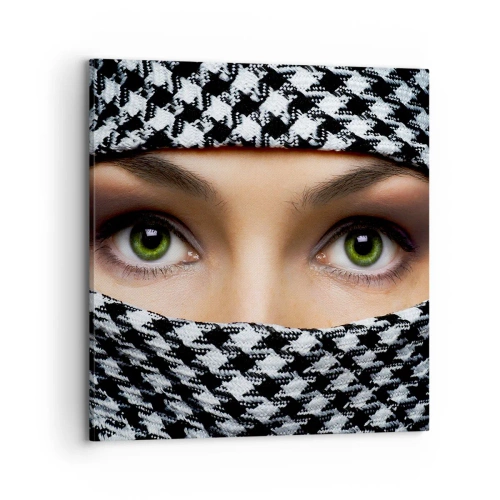 Impression sur toile - Image sur toile - Un portrait d'une beauté voilée aux yeux verts - 70x70 cm