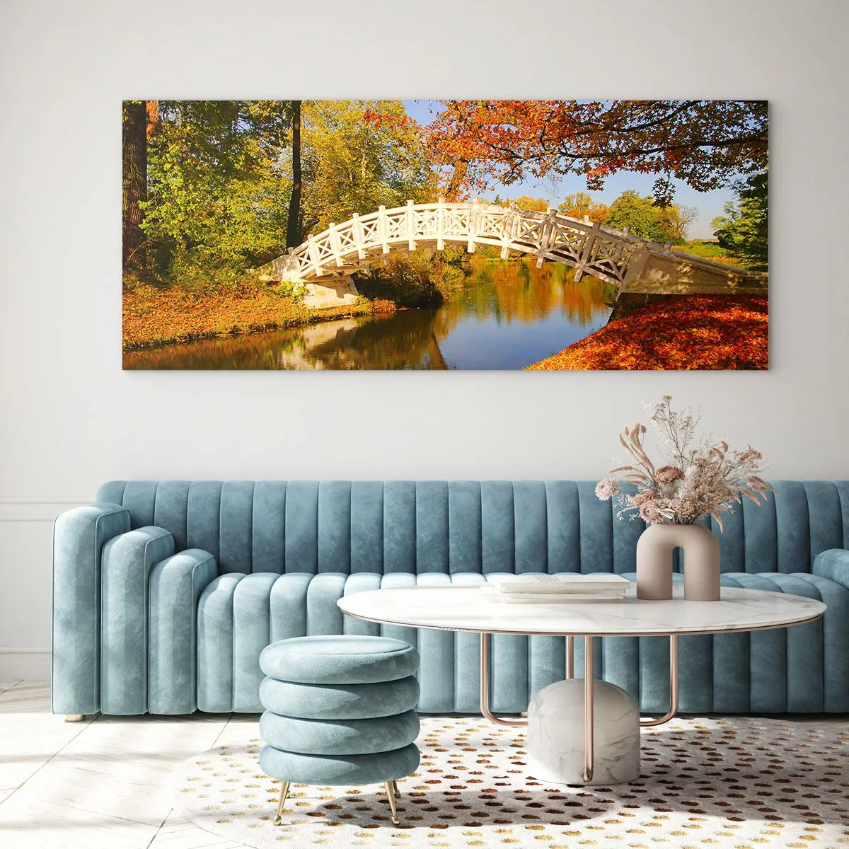 Impression sur verre - Image sur verre - Un pont dans un parc entouré de feuilles d'automne sur une eau calme - 160x50cm - Sur le pont blanc des soupirs - Décoration murale moderne pour le salon et la chambre ARTTOR