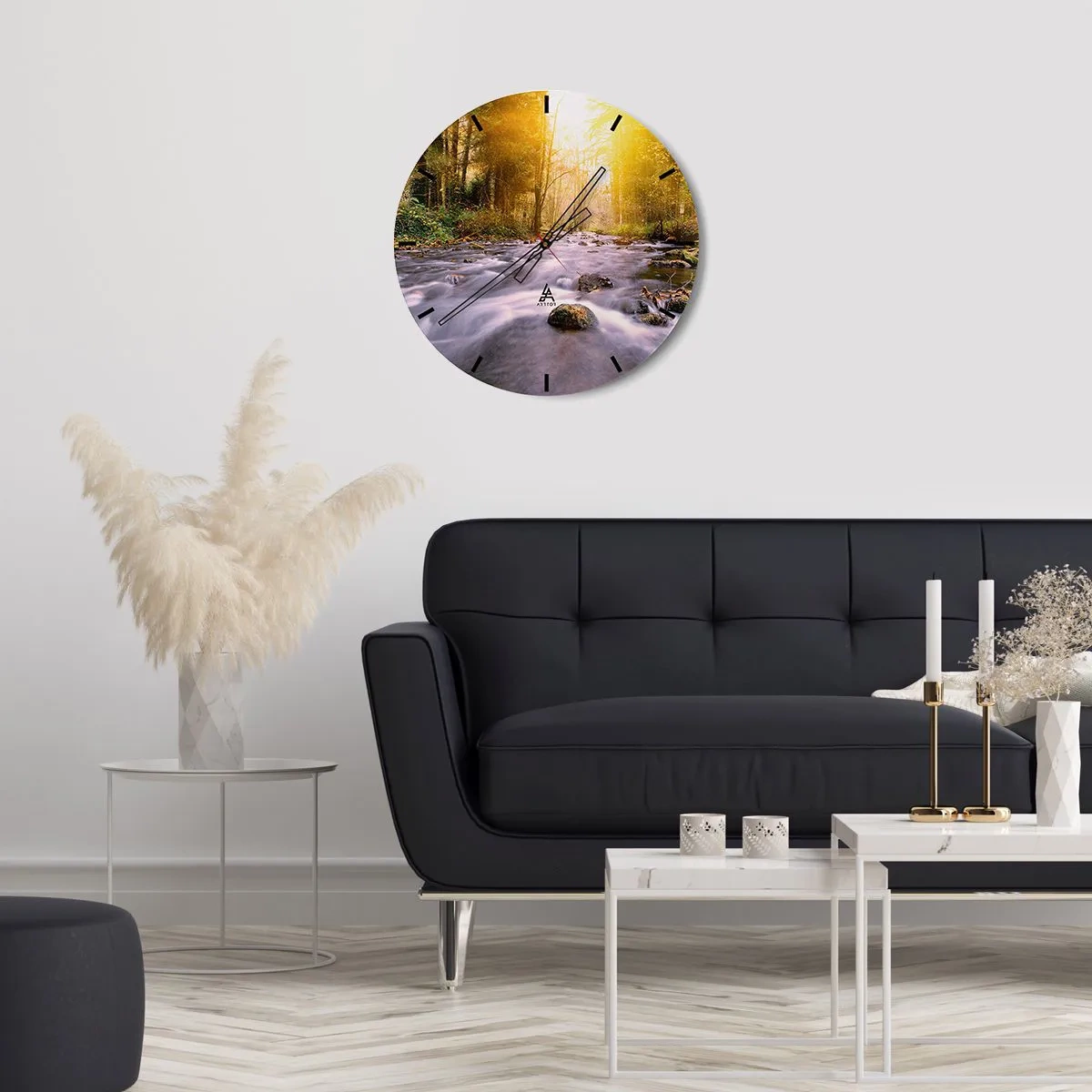 Horloge murale - Pendule murale - Un ruisseau dans la forêt illuminé par la lumière dorée du matin - 30x30cm - Malachite dans un cadre argent et or - Décoration murale moderne pour le salon, la cuisine et la chambre ARTTOR