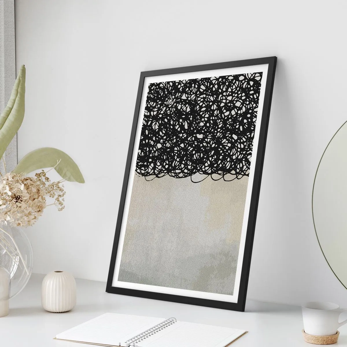 Affiche dans un cadre noir - Poster - Composition abstraite avec des lignes noires sur un fond clair - 50x70cm - Abstraction turbulente - Décoration murale moderne pour le salon et la chambre ARTTOR