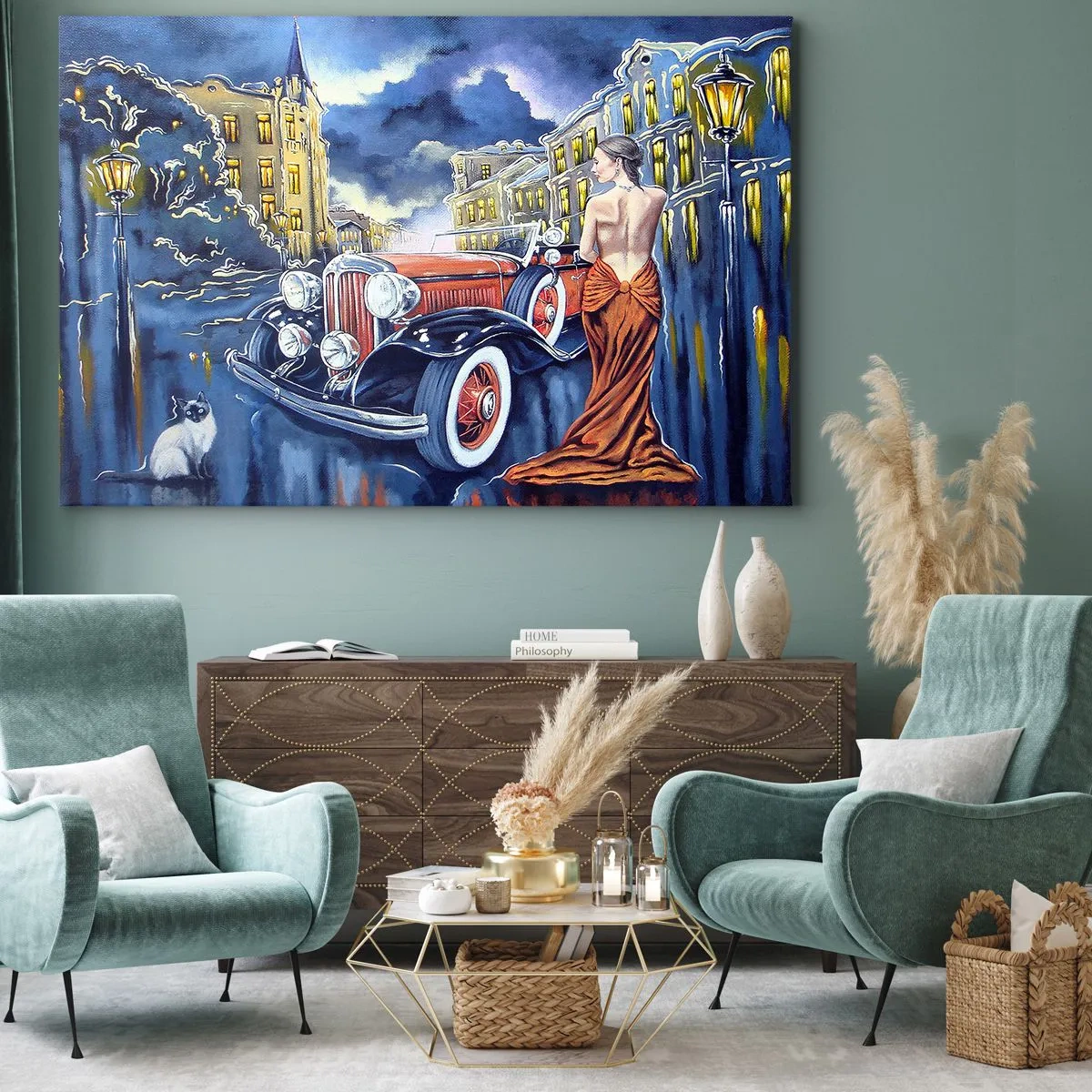 Impression sur toile - Image sur toile - Une femme dans une robe élégante à côté d'une voiture rétro la nuit - 70x50cm - Nocturne en bleu et corail - Décoration murale moderne pour le salon et la chambre ARTTOR