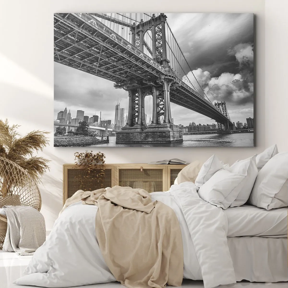 Impression sur toile - Image sur toile - Un pont en noir et blanc avec vue sur la ville - 100x70cm - Au coeur de la ville - Décoration murale moderne pour le salon et la chambre ARTTOR