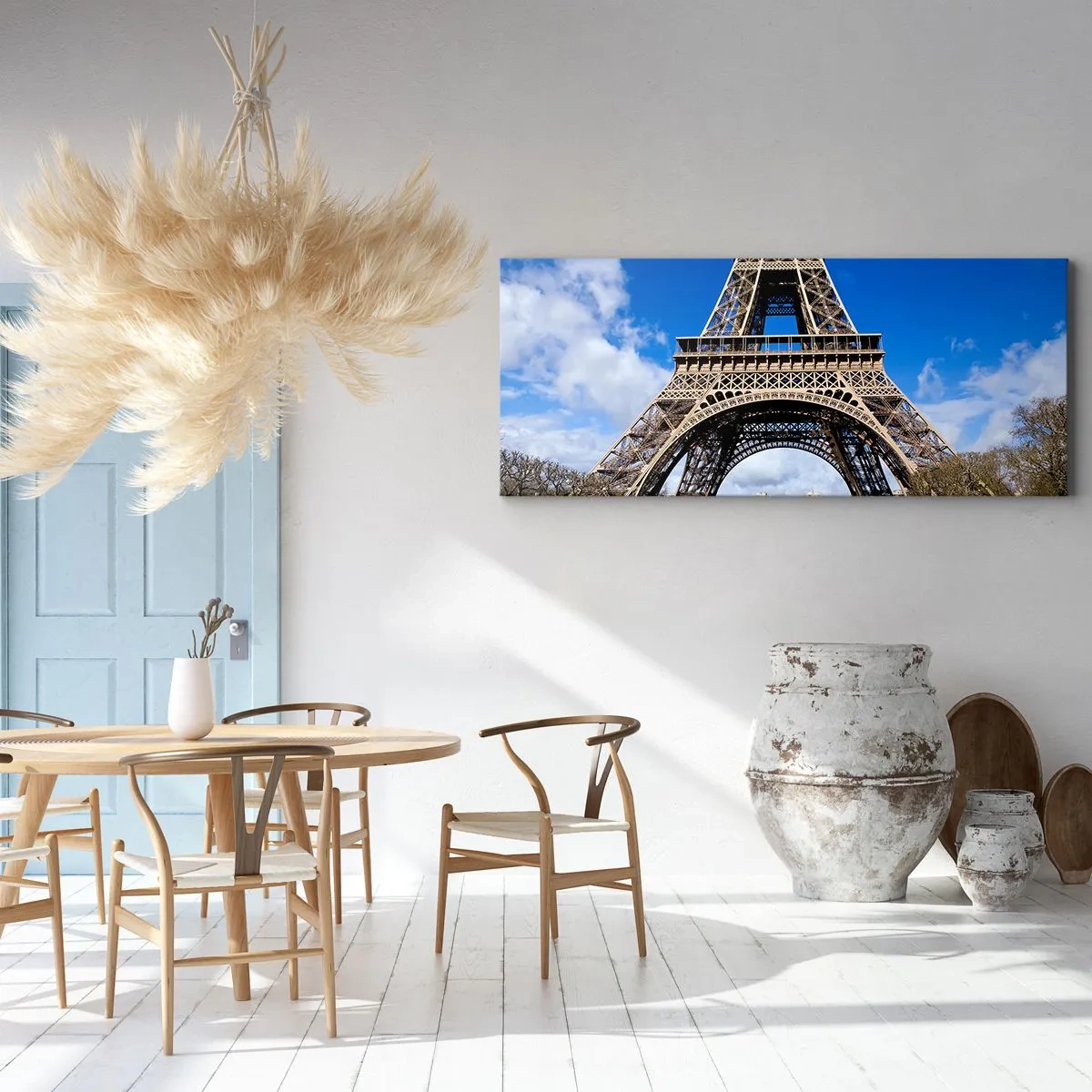Impression sur toile - Image sur toile - La Tour Eiffel sur fond de ciel bleu et de parc verdoyant - 160x50cm - Tout Paris à ses pieds - Décoration murale moderne pour le salon et la chambre ARTTOR