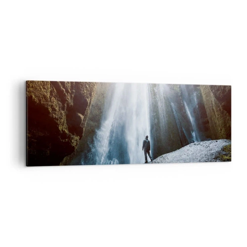 Impression sur toile - Image sur toile - Une silhouette sur fond de cascade majestueuse dans une gorge rocheuse - 140x50cm - Restauration des proportions - Décoration murale moderne pour le salon et la chambre ARTTOR
