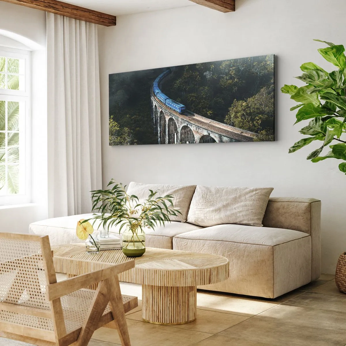 Impression sur toile - Image sur toile - Un train bleu sur un viaduc historique au milieu des forêts - 160x50cm - Train nature - Décoration murale moderne pour le salon et la chambre ARTTOR