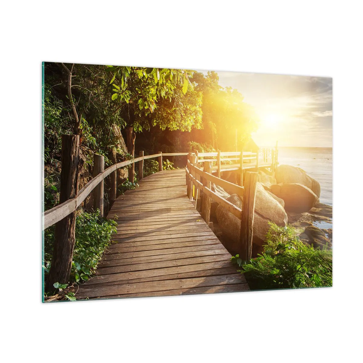 Impression sur verre - Image sur verre - Un chemin en bois parmi les arbres au bord de la mer à la lumière du coucher du soleil - 100x70cm - Un autre tour, un autre miracle - Décoration murale moderne pour le salon et la chambre ARTTOR