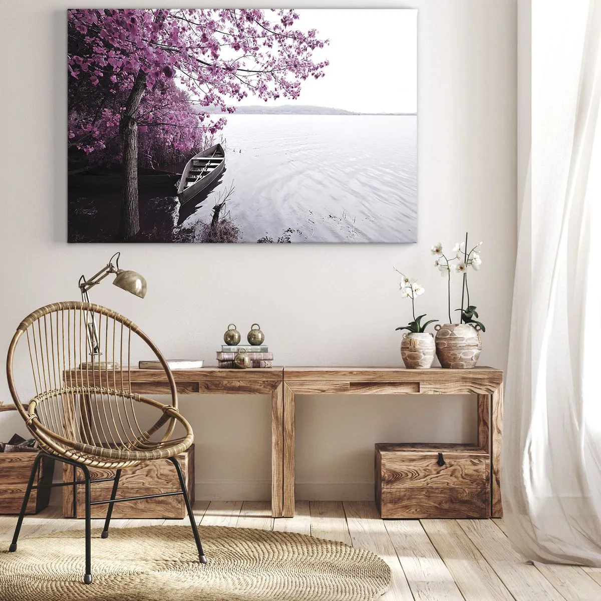 Impression sur toile - Image sur toile - Un bateau au bord d'un lac parmi des arbres roses - 70x50cm - Dans un silence rose - Décoration murale moderne pour le salon et la chambre ARTTOR
