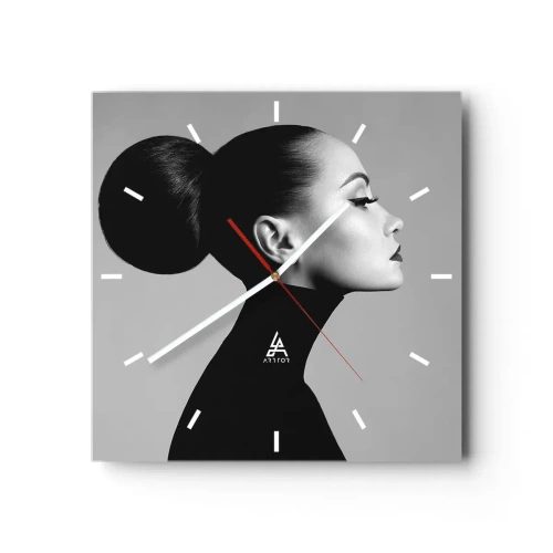Horloge murale - Pendule murale - Profil d'une femme en noir et blanc avec un chignon élégant - 30x30cm - Néfertiti moderne - Décoration murale moderne pour le salon et la chambre ARTTOR