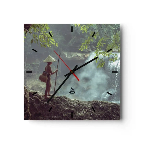 Horloge murale - Pendule murale - Une figure avec une lance près d'une cascade dans une forêt tropicale - 30x30cm - Lier d'amitié avec la nature - Décoration murale moderne pour le salon et la chambre ARTTOR
