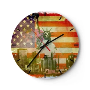 Horloge murale - Pendule murale - La Statue de la Liberté avec en arrière-plan le drapeau américain et le paysage urbain - 30x30cm - Vive l'Amérique! - Décoration murale moderne pour le salon, la cuisine et la chambre ARTTOR