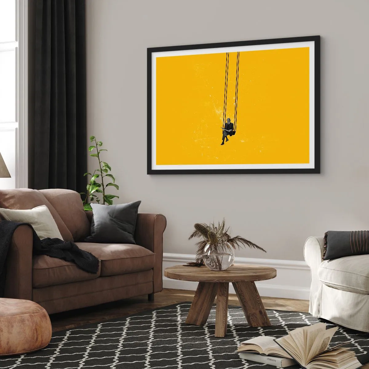 Affiche dans un cadre noir - Poster - Une personne sur une balançoire sur un fond jaune intense - 70x50cm - Un jour comme tous les jours - Décoration murale moderne pour le salon et la chambre ARTTOR