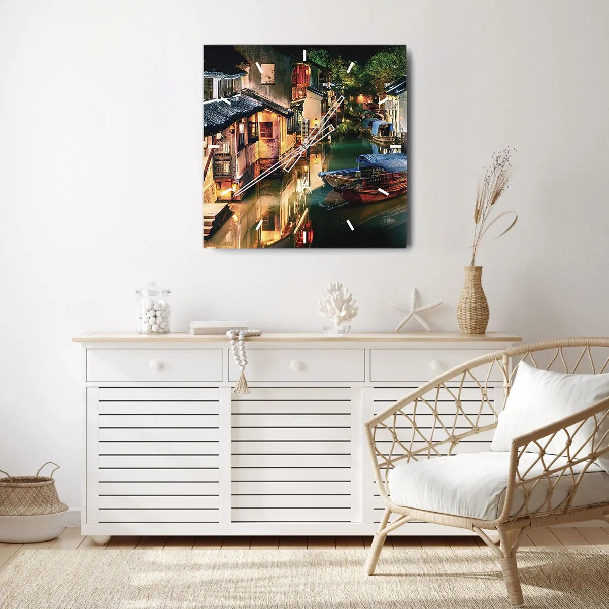 Horloge murale - Pendule murale - Vue nocturne des canaux avec bateaux et maisons traditionnels - 30x30cm - Soirée dans une rue chinoise - Décoration murale moderne pour le salon et la chambre ARTTOR
