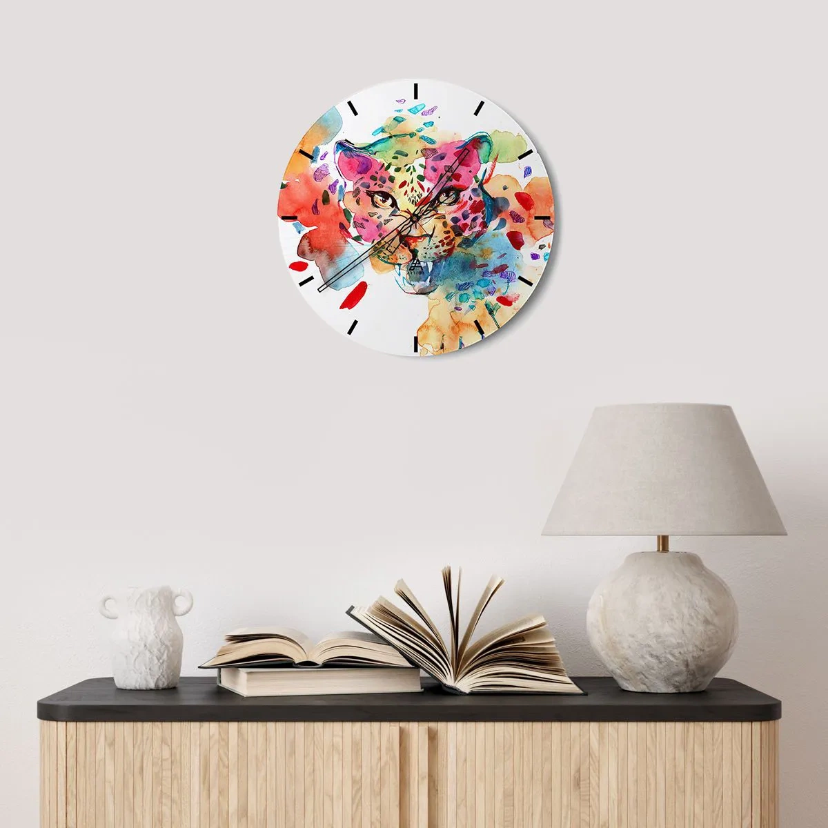 Horloge murale - Pendule murale - Un portrait coloré d'une panthère sous une forme d'aquarelle abstraite. - 30x30cm - La belle et la Bête - Décoration murale moderne pour le salon, la cuisine et la chambre ARTTOR