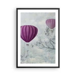 Affiche dans un cadre noir - Poster - Des ballons violets flottant parmi les branches des arbres - 50x70cm - Comme des navires dans le ciel - Décoration murale moderne pour le salon et la chambre ARTTOR
