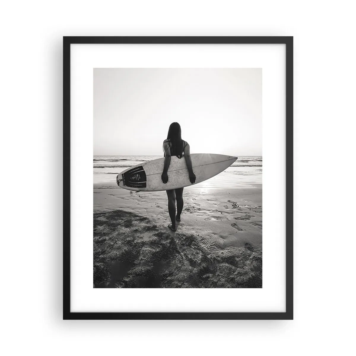 Affiche dans un cadre noir - Poster - Fille des vagues de la mer - 40x50 cm