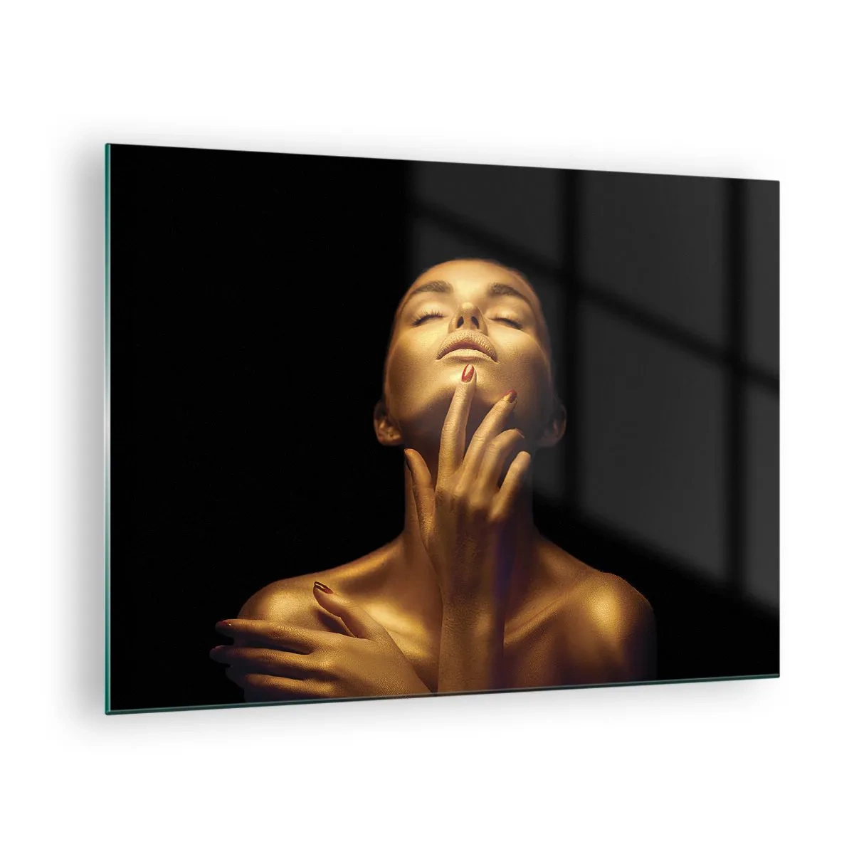 Impression sur verre - Image sur verre - Portrait d'une femme aux nuances dorées - 70x50cm - Comme de la soie dorée - Décoration murale moderne pour le salon et la chambre ARTTOR