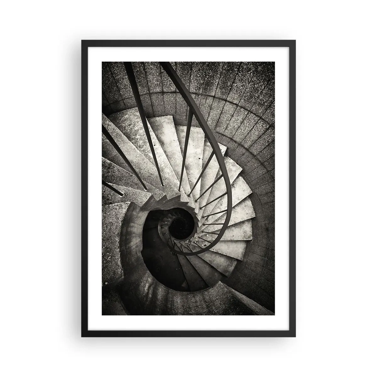 Affiche dans un cadre noir - Poster - Photographie en noir et blanc d'un escalier en colimaçon vu du dessus - 50x70cm - En haut des escaliers, en bas des escaliers - Décoration murale moderne pour le salon et la chambre ARTTOR