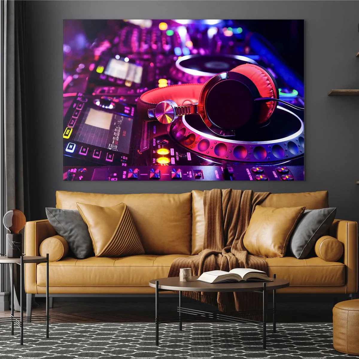 Impression sur verre - Image sur verre - Équipement DJ coloré avec casque rouge - 70x50cm - Avant que le plaisir ne commence - Décoration murale moderne pour le salon et la chambre ARTTOR
