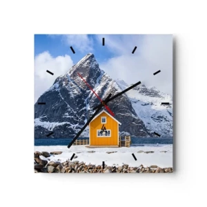 Horloge murale - Pendule murale - Une maison jaune sur fond de montagnes enneigées et de la mer - 30x30cm - Vacances scandinaves - Décoration murale moderne pour le salon et la chambre ARTTOR