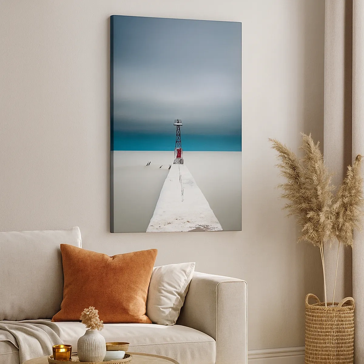 Impression sur toile - Image sur toile - Un phare au bout d'une jetée en béton dans un paysage austère - 50x70cm - À la rencontre de l'immensité - Décoration murale moderne pour le salon et la chambre ARTTOR