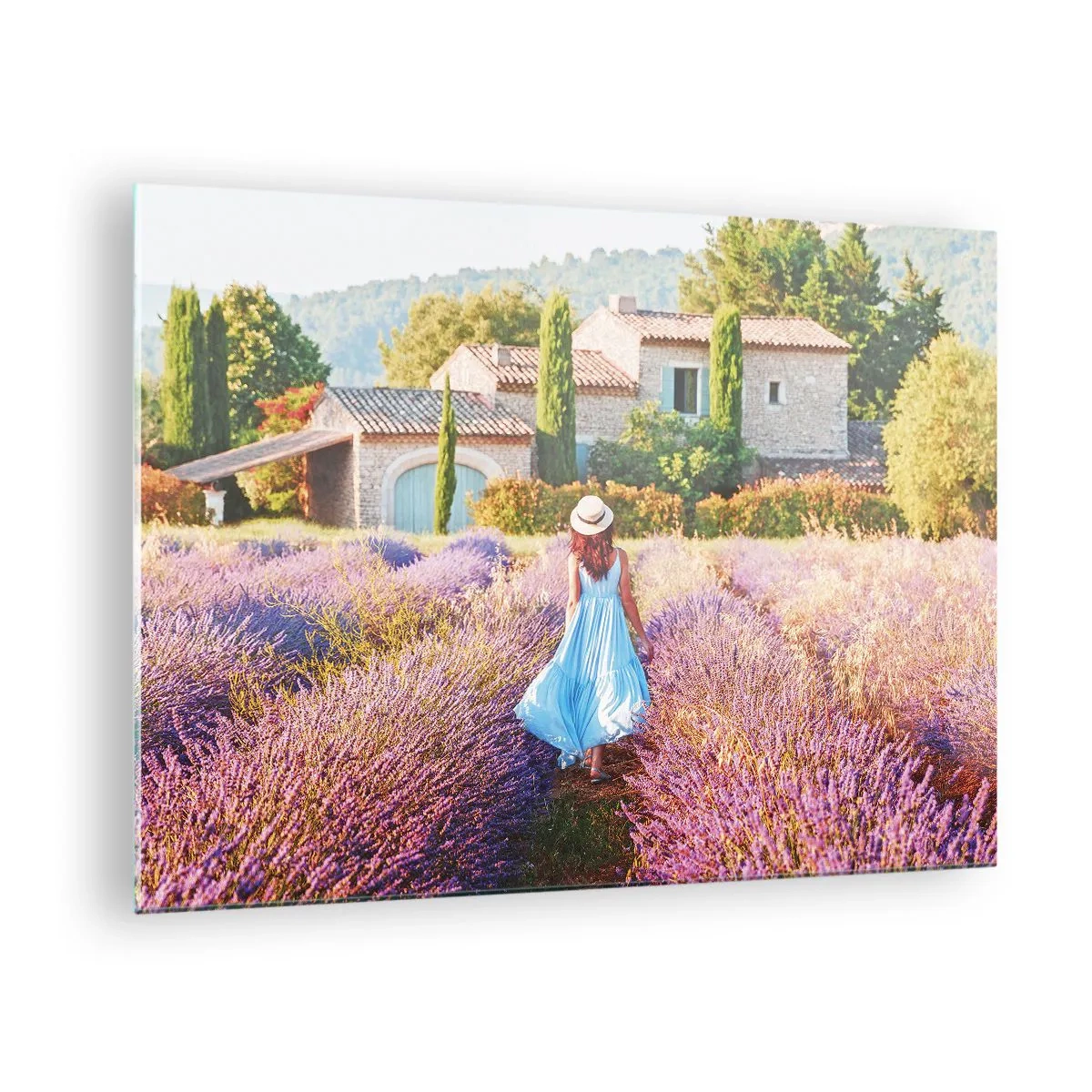 Impression sur verre - Image sur verre - Une femme en robe marchant dans un champ de lavande - 70x50cm - Fille de la lavande - Décoration murale moderne pour le salon et la chambre ARTTOR