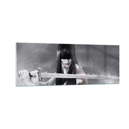 Impression sur verre - Image sur verre - Une femme avec une épée sous la pluie avec une apparence dynamique et mystérieuse - 140x50cm - Belle et dangereuse - Décoration murale moderne pour le salon et la chambre ARTTOR