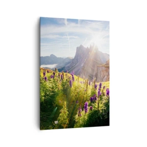 Impression sur toile - Image sur toile - Paysage de montagne avec des fleurs à la lumière du soleil levant - 70x100cm - La vie secrète des herbes - Décoration murale moderne pour le salon et la chambre ARTTOR