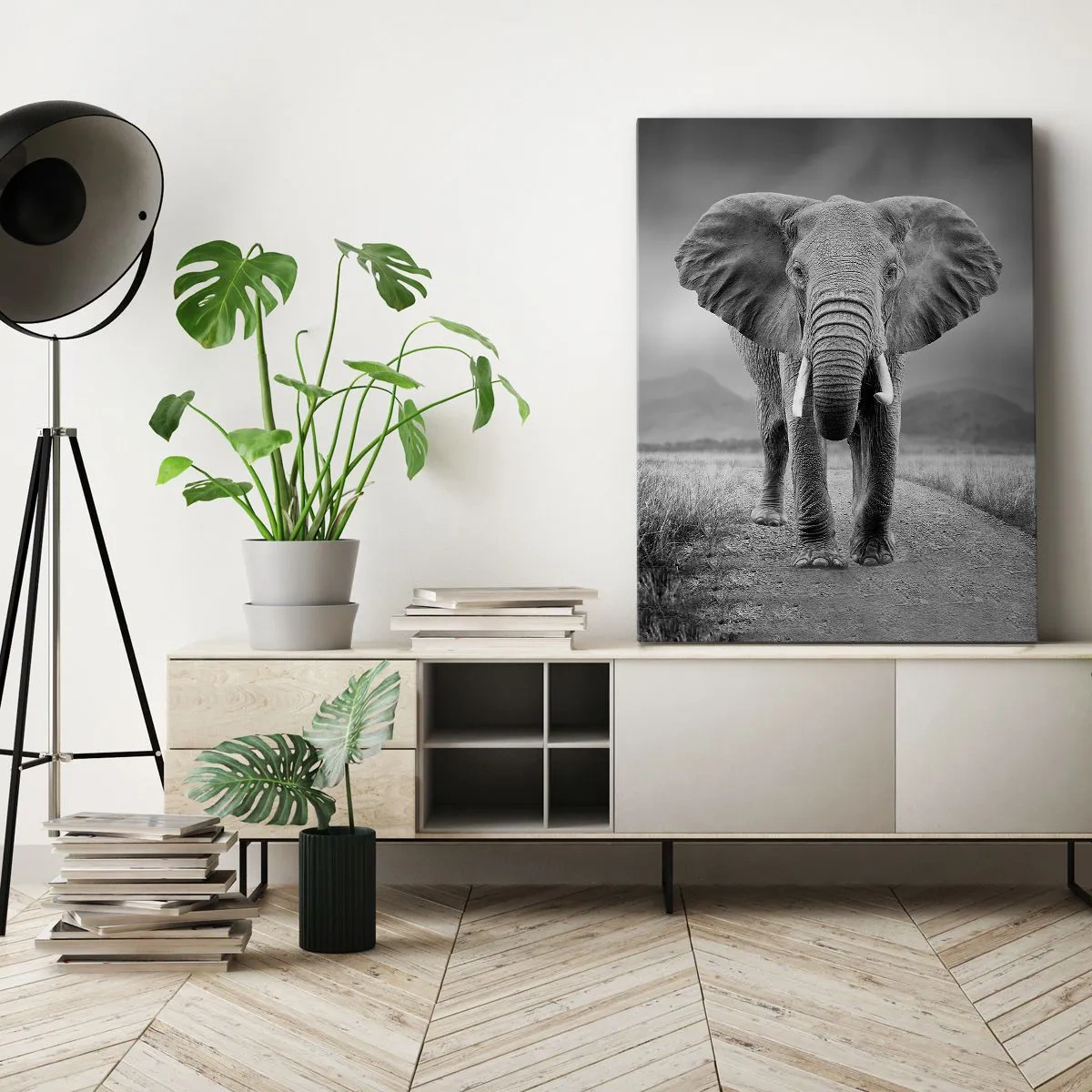 Impression sur toile - Image sur toile - Un puissant éléphant dans la savane aux tons monochromes - 50x70cm - Les hôtes vous saluent - Décoration murale moderne pour le salon et la chambre ARTTOR
