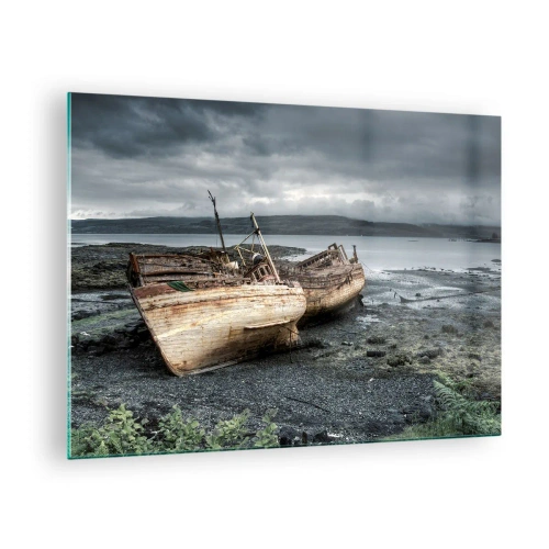 Impression sur verre - Image sur verre - Deux bateaux en bois délabrés sur la rive rocheuse du lac - 70x50cm - "En signe d'épreuves difficile" - Décoration murale moderne pour le salon et la chambre ARTTOR