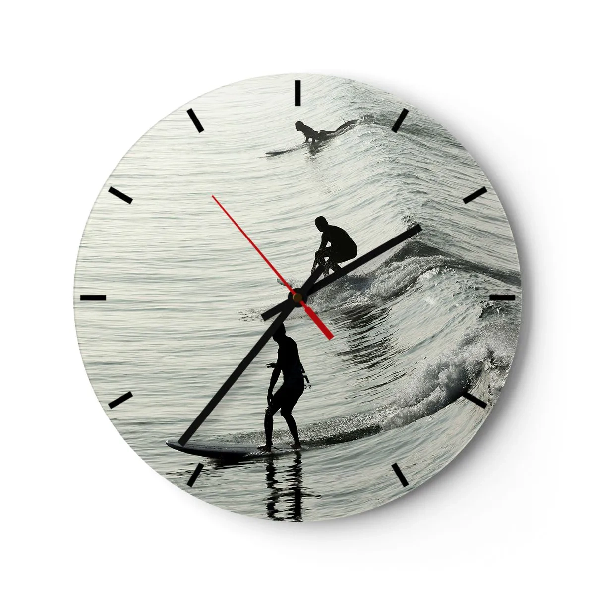 Horloge murale - Pendule murale - Des surfeurs profitent des vagues matinales sur une mer calme - 30x30cm - A la rencontre de la vague - Décoration murale moderne pour le salon, la cuisine et la chambre ARTTOR