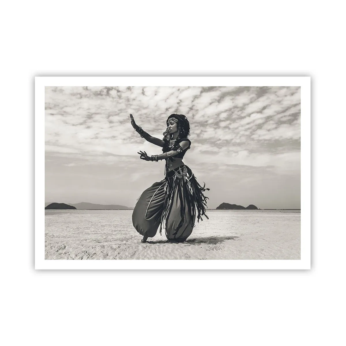 Affiche - Poster - Danseuse exotique sur fond de désert - 100x70cm - Danse des îles du sud - Décoration murale moderne pour le salon et la chambre ARTTOR