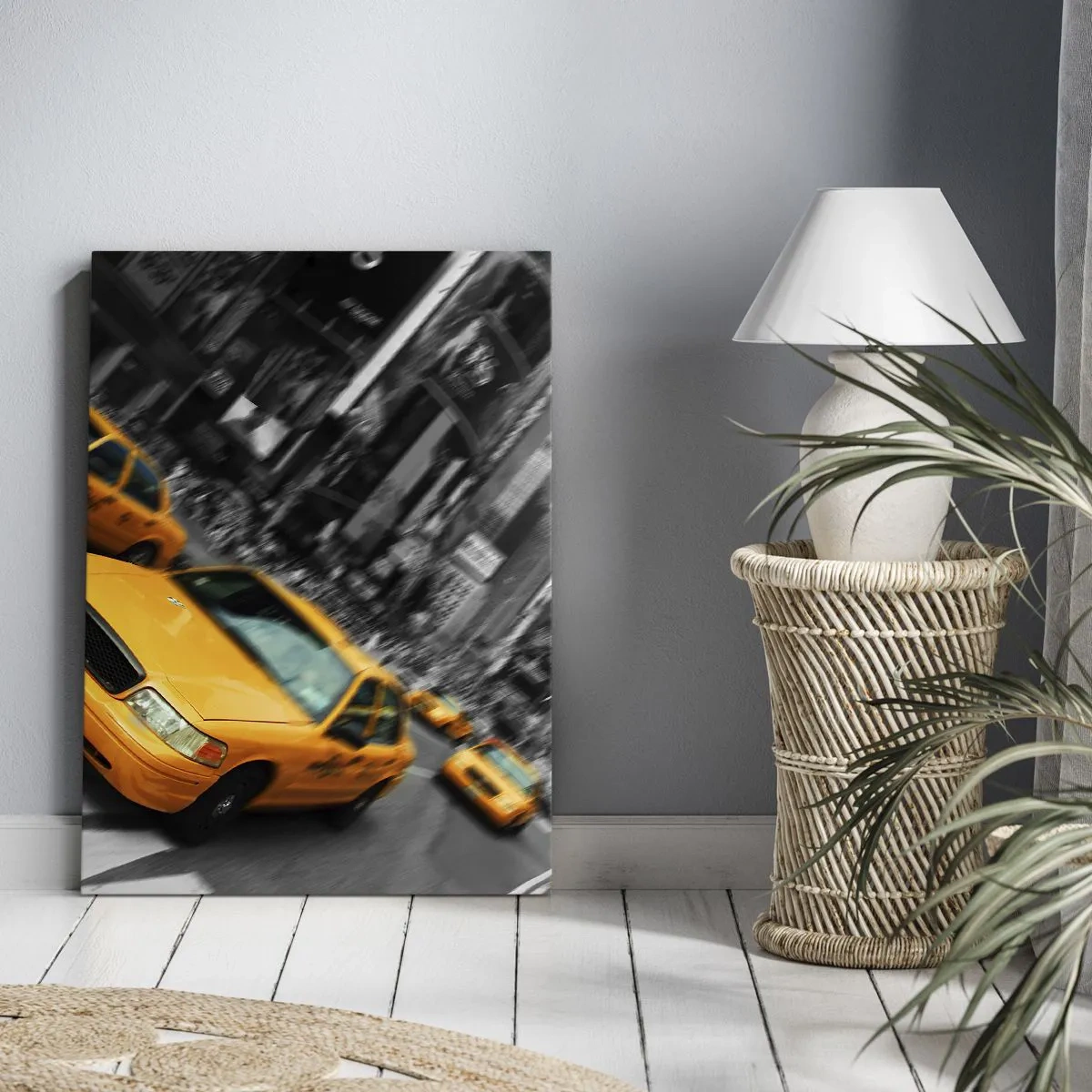 Impression sur toile - Image sur toile - Des taxis jaunes à une intersection très fréquentée de la ville - 50x70cm - Gouttes de soleil New-Yorkaise - Décoration murale moderne pour le salon et la chambre ARTTOR
