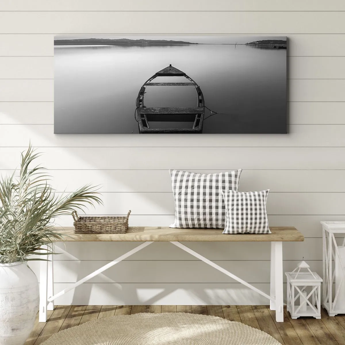 Impression sur toile - Image sur toile - Un bateau solitaire sur un lac calme dans des tons de noir et blanc - 120x50cm - Nostalgie et mélancolie - Décoration murale moderne pour le salon et la chambre ARTTOR