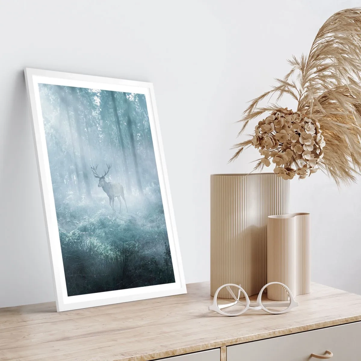 Affiche dans un cadre blanc - Poster - Visite matinale du domaine - 70x100 cm