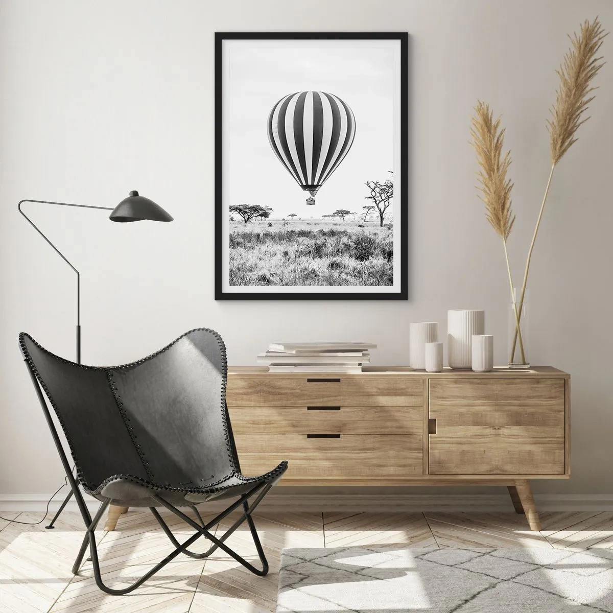 Affiche dans un cadre noir - Poster - Au dessus de la savane - 70x100 cm