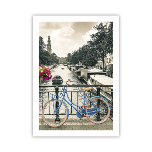 Affiche - Poster - Un vélo bleu sur fond de canal à Amsterdam - 50x70cm - Couleurs de rue d'Amsterdam - Décoration murale moderne pour le salon et la chambre ARTTOR