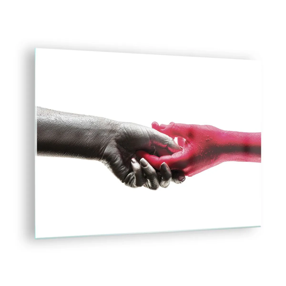 Impression sur verre - Image sur verre - Gros plan de deux mains, l'une en noir, l'autre en rouge, se tenant l'une l'autre - 70x50cm - Ensemble, bien que différents - Décoration murale moderne pour le salon et la chambre ARTTOR