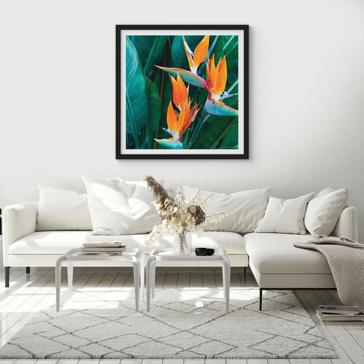 Affiche dans un cadre noir - Poster - Est-ce une fleur, est-ce un oiseaux? - 30x30 cm