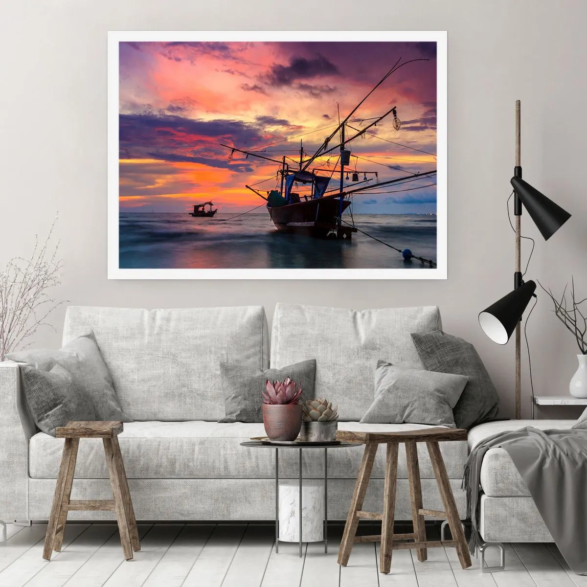 Affiche - Poster - Un bateau de pêche sur fond de coucher de soleil coloré - 100x70cm - Soirée exotique - Décoration murale moderne pour le salon et la chambre ARTTOR